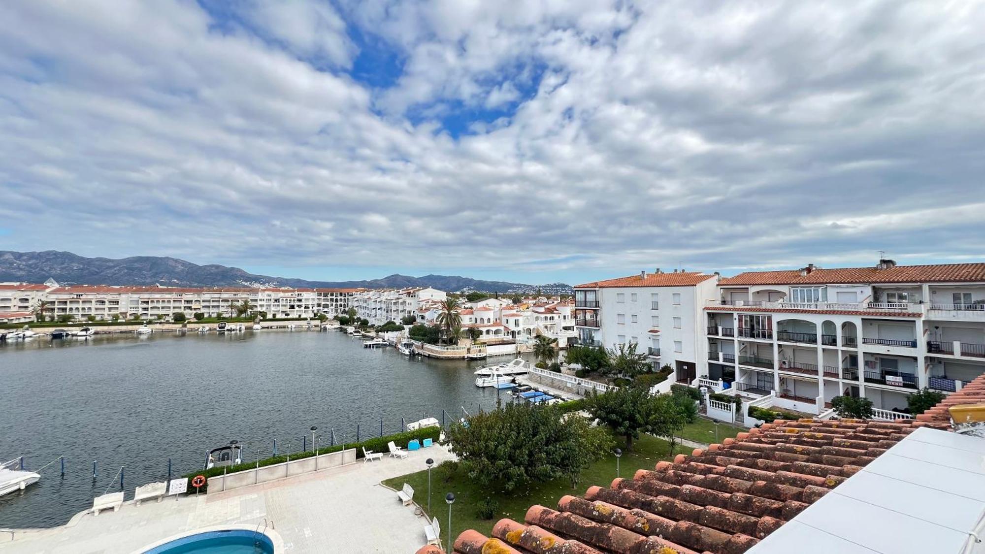 Apartamento Gran Lago Con Vistas Al Canal Empuriabrava Exterior photo
