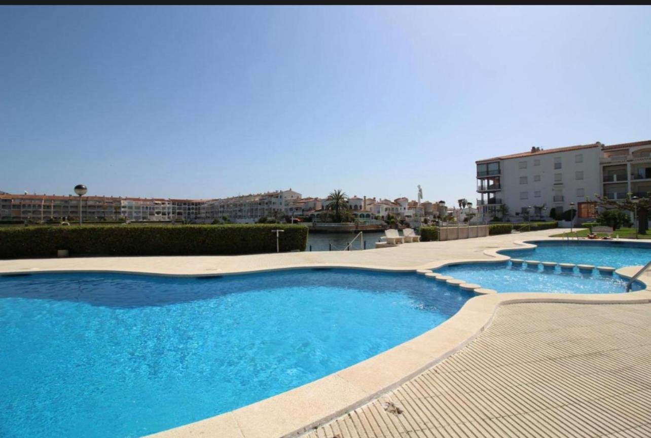 Apartamento Gran Lago Con Vistas Al Canal Empuriabrava Exterior photo